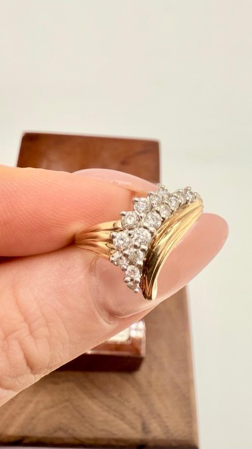 Buy & Sell Harrow on the Hill North West London - Photos for Fine 9ct Gold Diamond Cluster Designer Ring