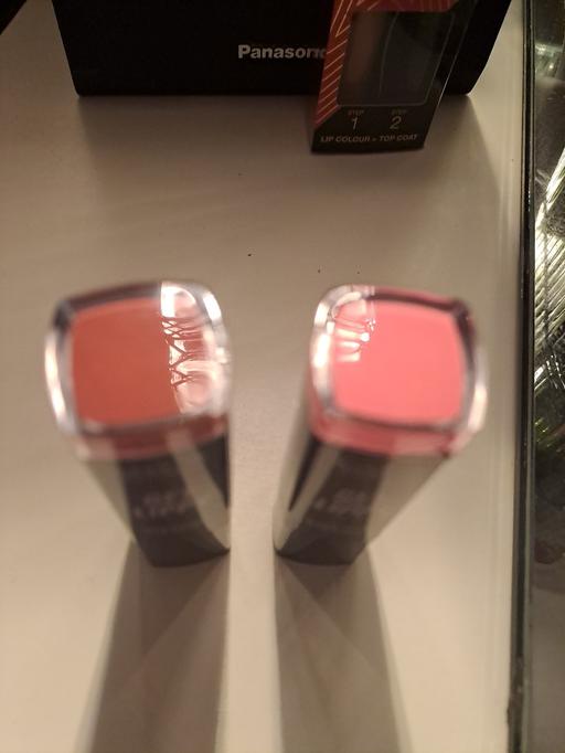 Buy & Sell Park Hill Sheffield - Photos for 2x new lipstick 💄
