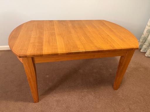 Buy & Sell Roundhay Leeds - Photos for Solid wood table