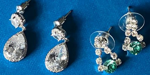 Buy & Sell Yeovil Somerset - Photos for jewellery 2x white cubic zirconia earrings.