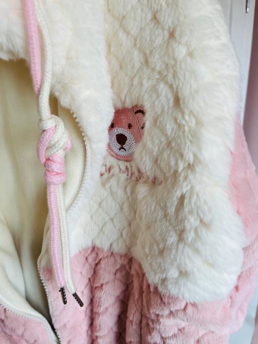 Buy & Sell Feltham Hounslow - Photos for Girl bomber jacket