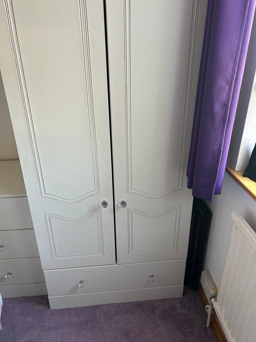 Buy & Sell Waltham Cross Broxbourne - Photos for Wardrobe Chest Of Drawers Bedside Cabinet