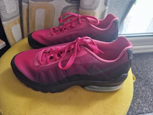 Buy & Sell Scholes Rotherham - Photos for ladies Nike Air trainers 5 & half size