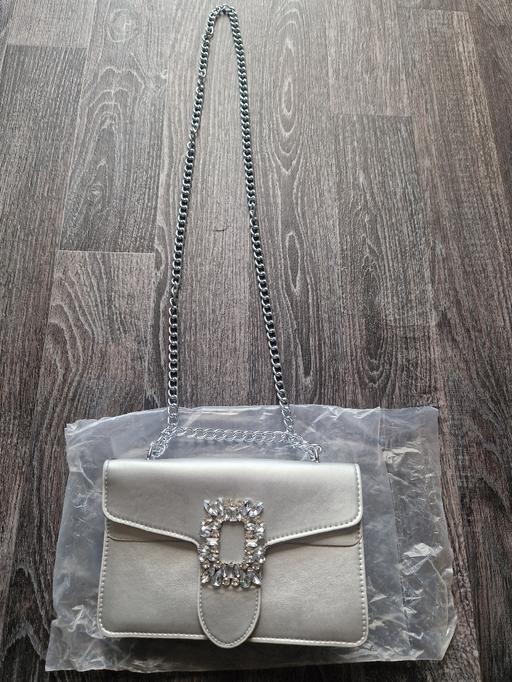 Buy & Sell Scholes Rotherham - Photos for New silver bag & long & short handle
