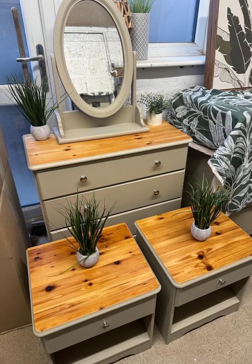 Buy & Sell Hoobrook Wyre Forest - Photos for Small pine bedroom furniture set