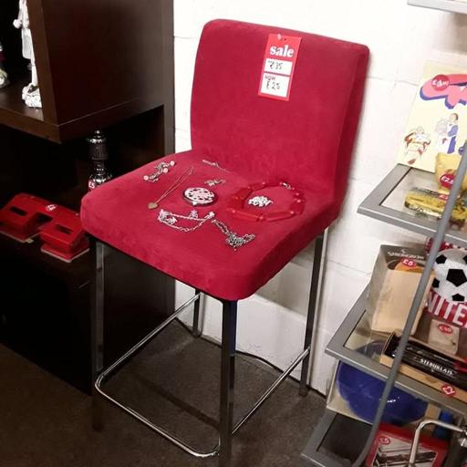 Buy & Sell Saint Pauls Trading Estate Tameside - Photos for Lovely red velvet & chrome bar stool