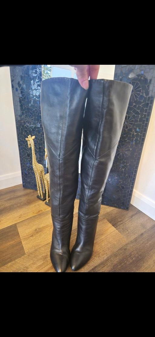 Buy & Sell Edinburgh Bioquarter Edinburgh - Photos for GUESS Elegant over-the-knee boots size 5.5 uk