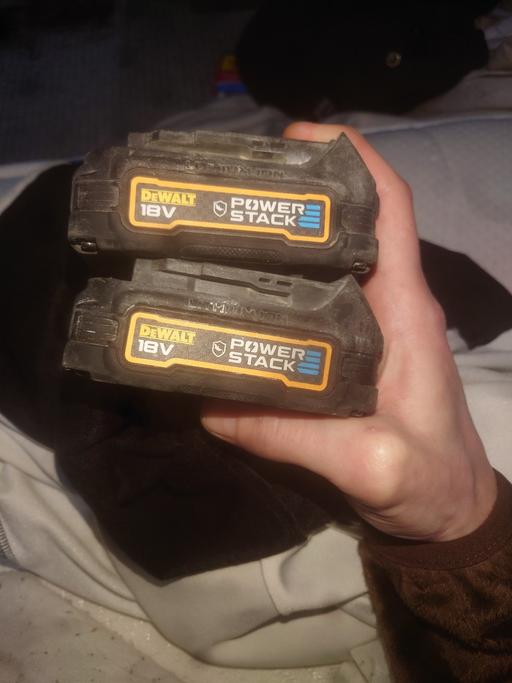 Buy & Sell Sydenham Hill South East London - Photos for DeWalt maclaren 18v power stack batteries