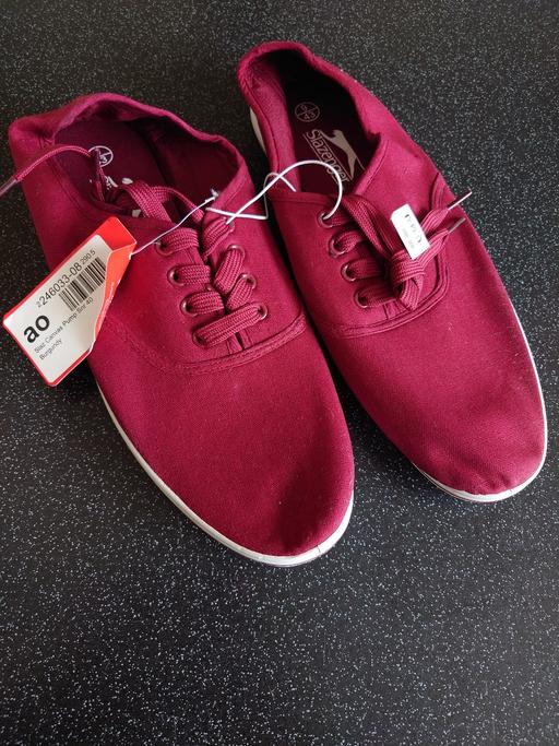 Buy & Sell Woodthorpe Charnwood - Photos for Mens burgundy slazenger plimsolls size 9