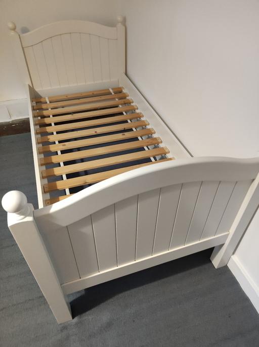 Buy & Sell Knights Enham Test Valley - Photos for Solid Wood Single Bed Frame