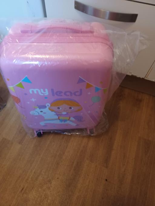 Buy & Sell Newton Aycliffe County Durham - Photos for kids suitcase has matching bag inside
