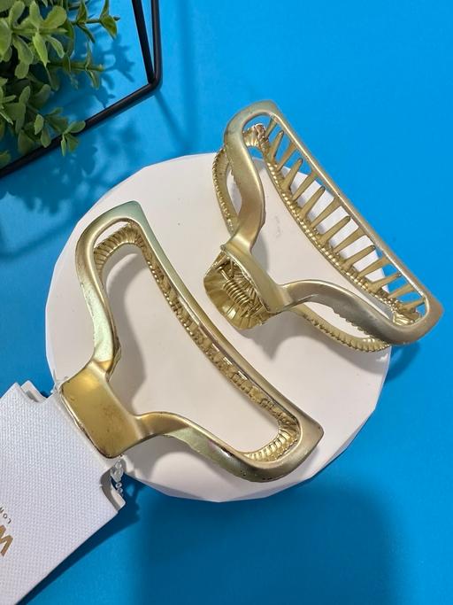 Buy & Sell Cambridge City Centre Cambridge - Photos for 2 Gold-Plated Hair Clips for Women