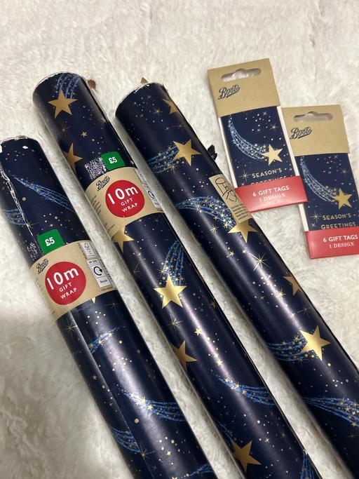 training Dovecot Knowsley - Photos for 30 metre Xmas/ all occasion wrapping paper.