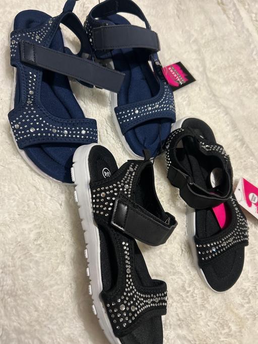 Buy & Sell Broadgreen Knowsley - Photos for Ladies cushioned sandals. Size 3/4. New