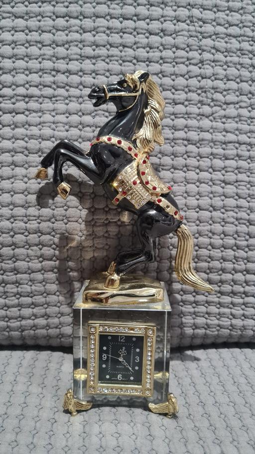 Buy & Sell Isleworth Hounslow - Photos for Horse with clock