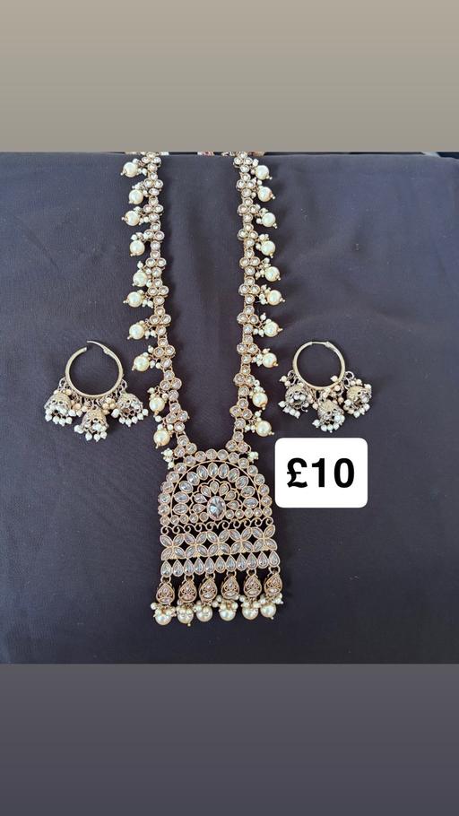 Buy & Sell Millwall East London - Photos for Necklace set