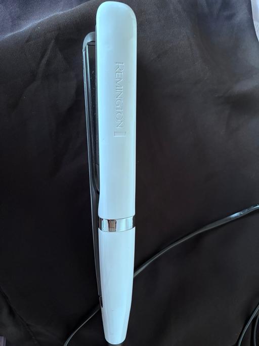 Buy & Sell Millwall East London - Photos for Hair straightener