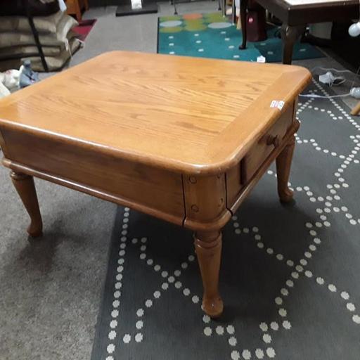 Buy & Sell Saint Pauls Trading Estate Tameside - Photos for Lovely oak veneered coffee table