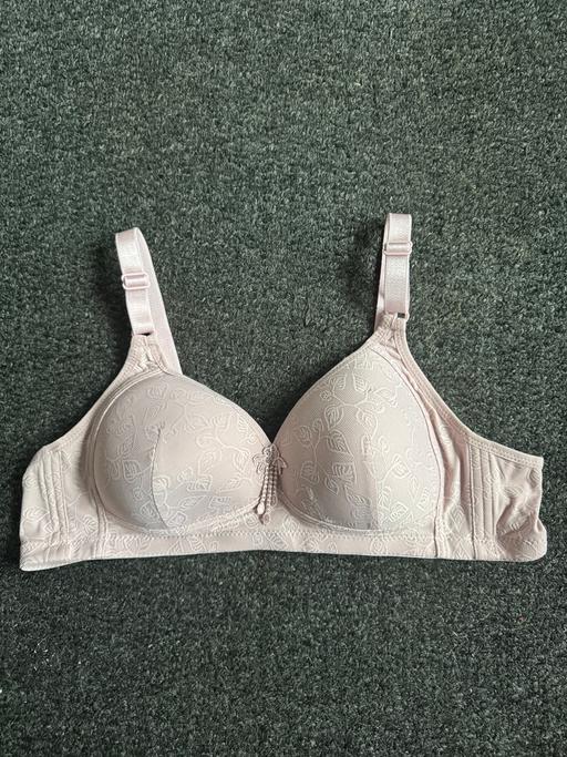 Buy & Sell Blackpool Town Centre Blackpool - Photos for Women’s light pink Bra
