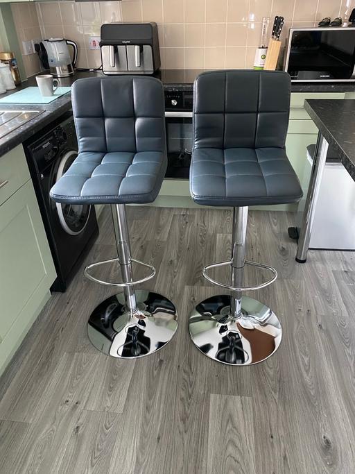 Buy & Sell Fryston Wakefield - Photos for Bar/breakfast bar Stools x 2