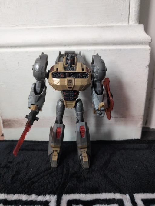 Buy & Sell Forest Gate East London - Photos for Fall of Cybertron Voyager Class Grimlock