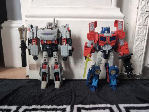 Buy & Sell Forest Gate East London - Photos for Titans Return Optimus Prime and Megatron