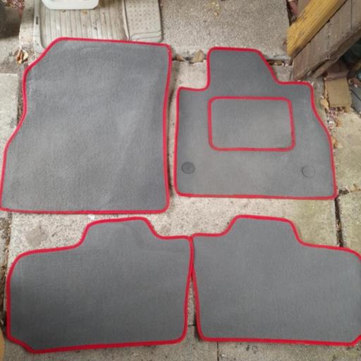 Vehicles Preston South Ribble - Photos for NISSAN LEAF CAR MATS
