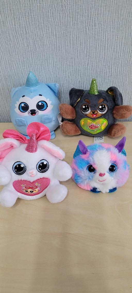 Buy & Sell Great Houghton Barnsley - Photos for 4 Zuru Rainbowcorns soft toys