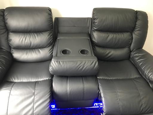 Buy & Sell Netherton Dudley - Photos for Roma Electric Recliner 3+2