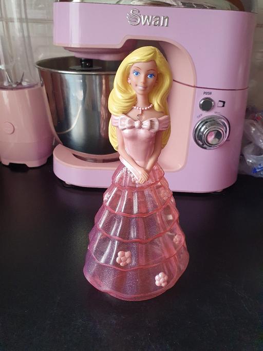 Buy & Sell Upper Gornal Dudley - Photos for vintage barbie novelty bubble bath bottle