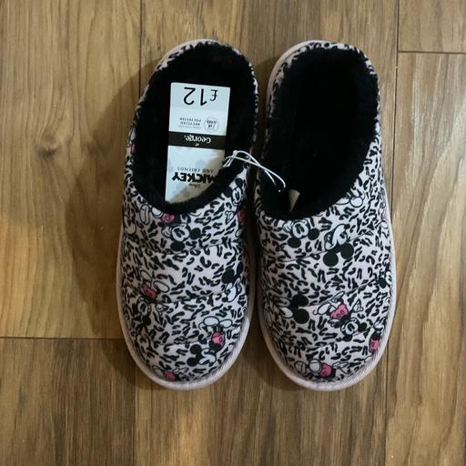 Buy & Sell Roby Knowsley - Photos for Mickey Mouse Ladies/Girls Slippers