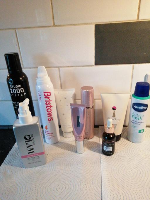 Buy & Sell Wednesfield Wolverhampton - Photos for bundle bit used, no offers please as not mine