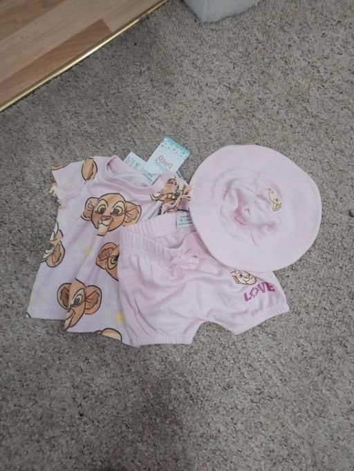 Buy & Sell Newton Doncaster - Photos for 3pce baby girl sun outfit, size 0-3 months.