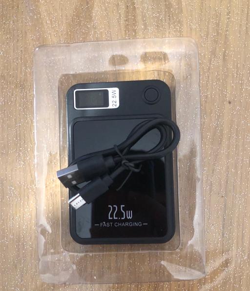 Buy & Sell Grangetown Cardiff - Photos for 10000mah magnetic black power bank