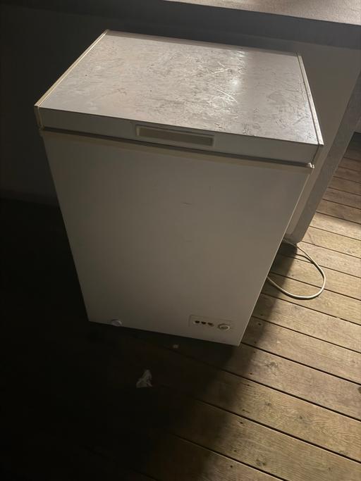 Buy & Sell St Helier South West London - Photos for Chest freezer
