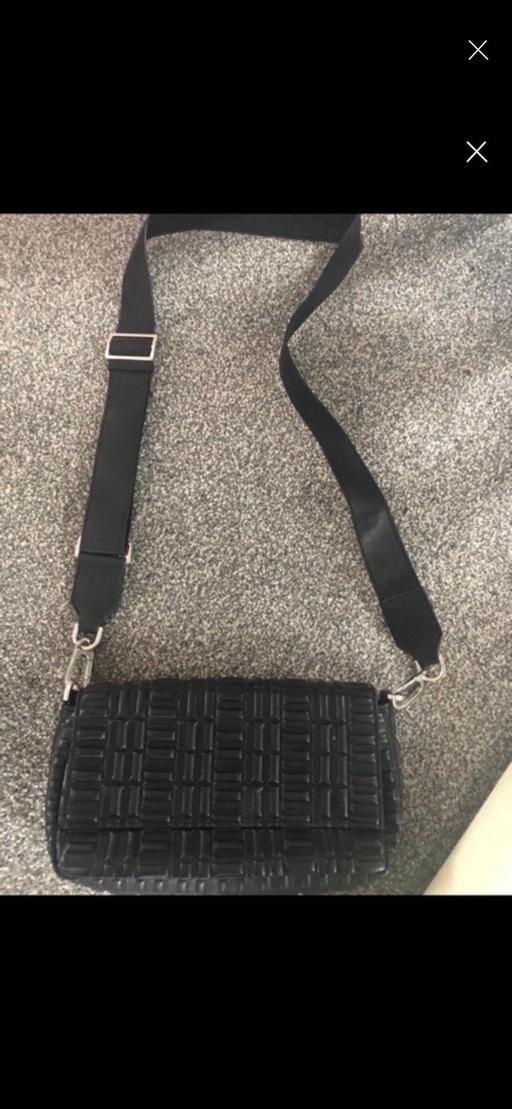 Buy & Sell Walton Liverpool - Photos for Ladies leather black cross over bag