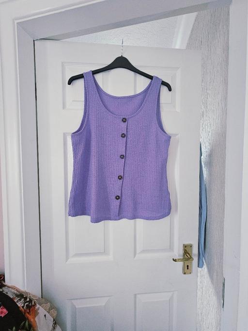 Buy & Sell Newton Doncaster - Photos for Ladies summer top, size 16..like new