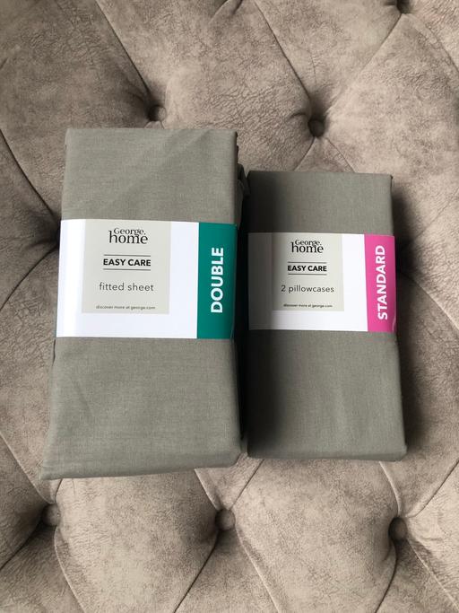 Buy & Sell Roby Knowsley - Photos for Double Deep Fitted Sheet and Pillowcases
