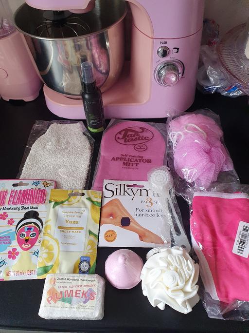 Buy & Sell Upper Gornal Dudley - Photos for pamper bundle x 13 items NEW