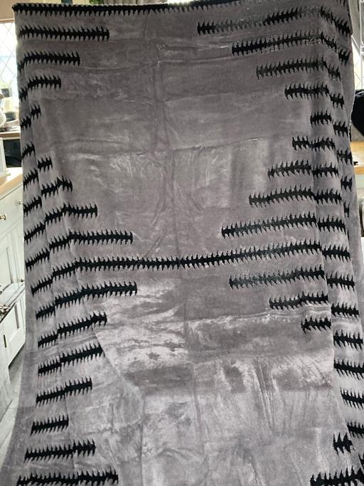 Buy & Sell Sedgley Dudley - Photos for Throw