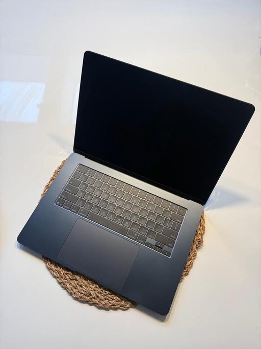 Buy & Sell Eltham South East London - Photos for MacBook Air 15” M4 24GB/512GB