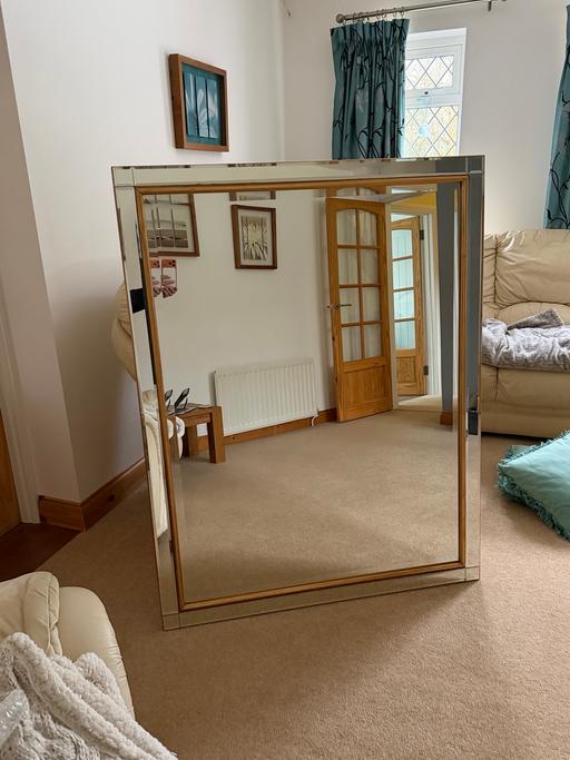 Buy & Sell Three Bridges Crawley - Photos for Mirror