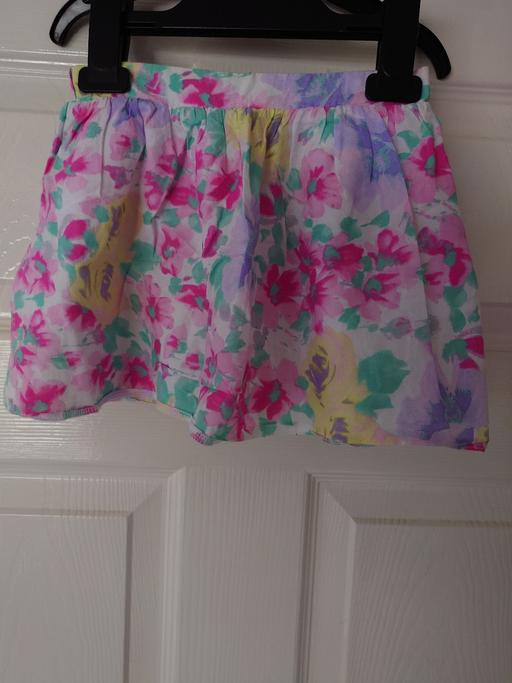 Buy & Sell Woodthorpe Charnwood - Photos for Girls floral skirt size 12-18 months