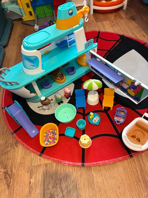 Buy & Sell Llwynypia Rhondda Cynon Taf - Photos for Peppa pig boat playset