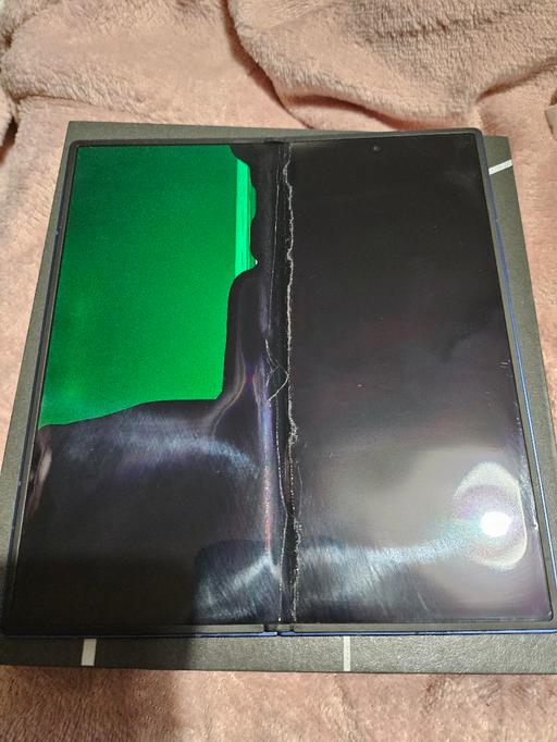 Buy & Sell Moorend Kirklees - Photos for z fold 7