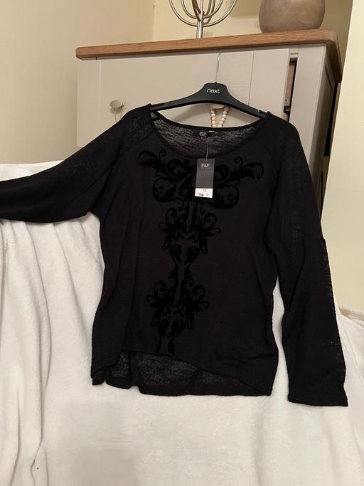 Buy & Sell Easington Lane Sunderland - Photos for Womens Top ( New )