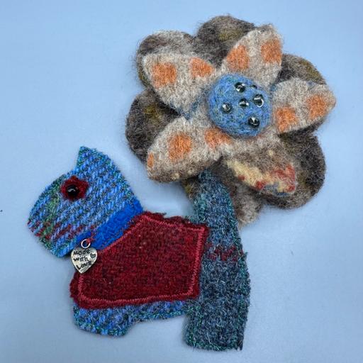 Buy & Sell Tyseley Birmingham - Photos for 2 Charming Fabric Felted Brooches