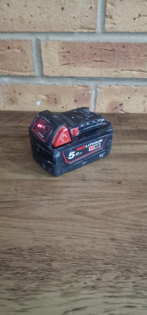 Buy & Sell Tottenham North London - Photos for milwakee 5amp battery