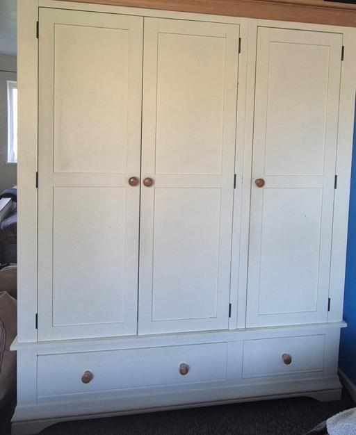 Buy & Sell Keresley Coventry - Photos for Solid oak wardrobe will be dismantled