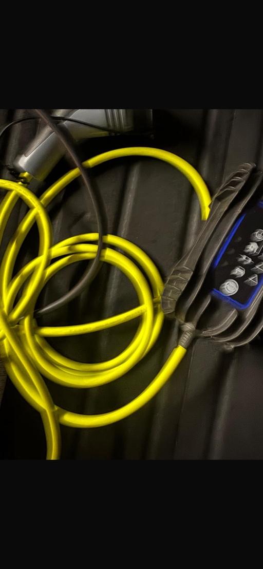 Vehicles Ynysddu Caerphilly - Wales - Photos for Three point charge cable VW Audi 2021 onwards